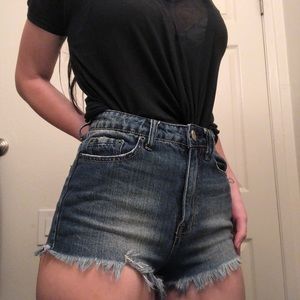 BDG high waisted shorts size 25